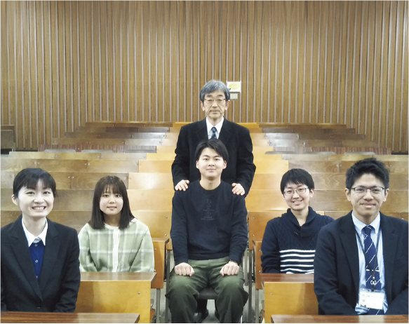 教育学部写真