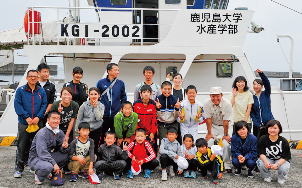 練習船を使った三島村「ジオ科」教育