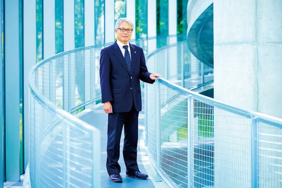井戸章雄 学長
